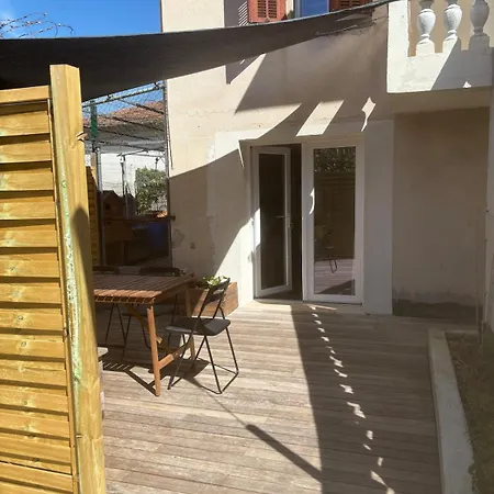 Charming Two-room, Quiet And Garden Terrace *